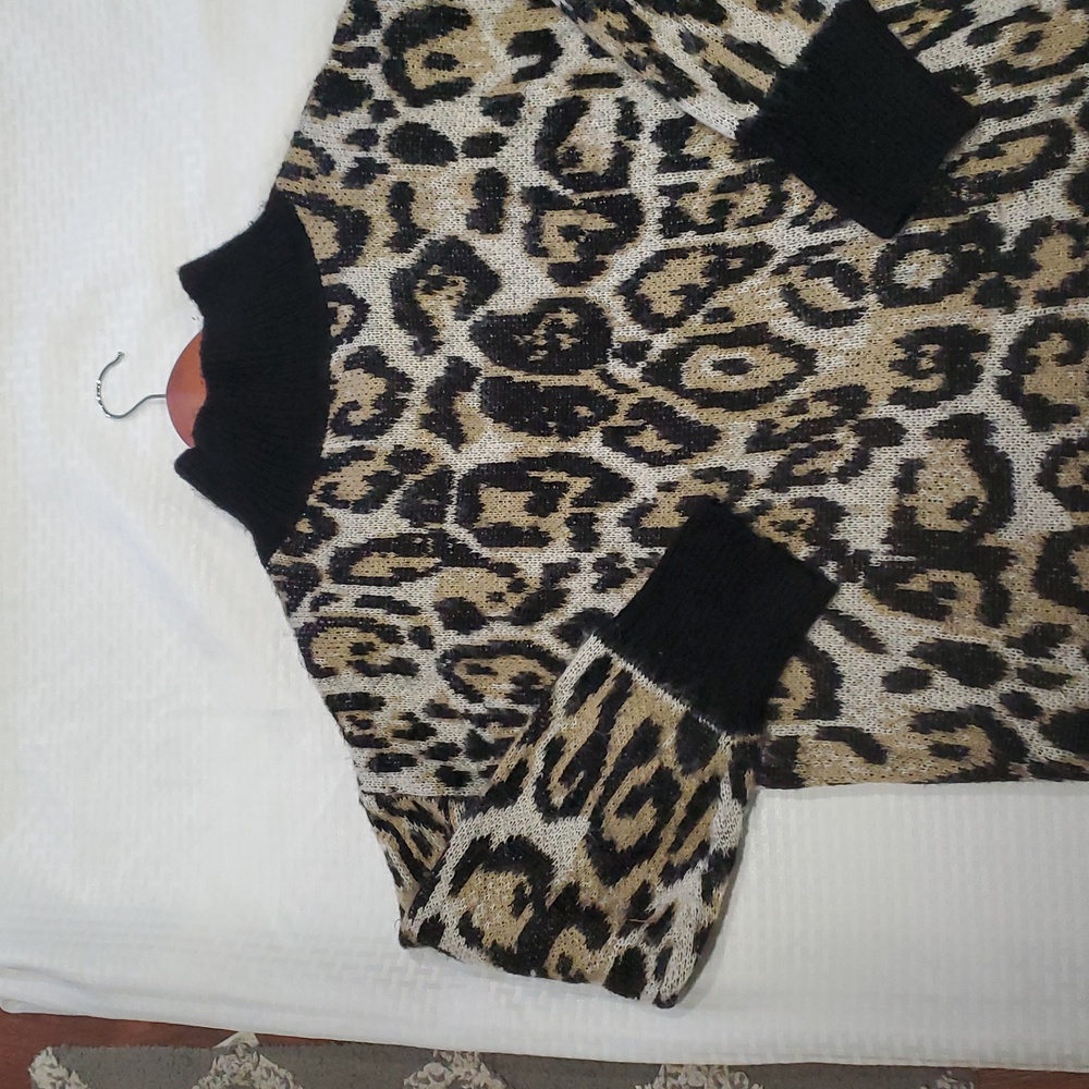 Vince camuto Mob Wife sweater size M - Picture 3 of 8